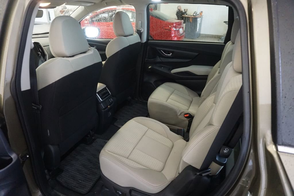Used 2024 Subaru Ascent Premium w/ Convenience Package AWD/4WD image 18