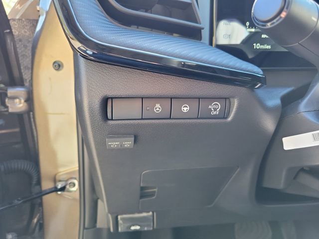 New 2026 Nissan Kicks SR w/ SR Premium Package image 10