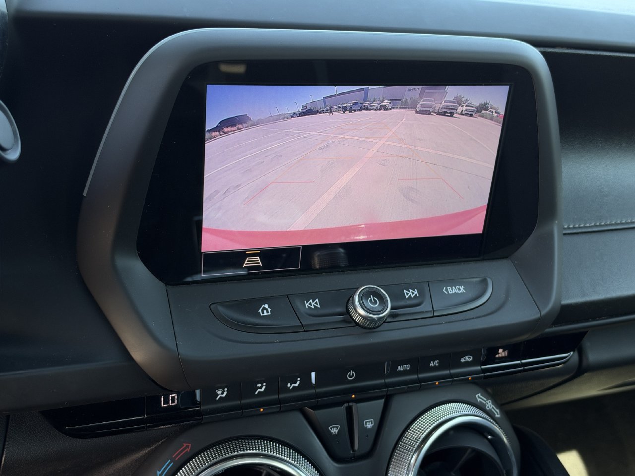 Used 2021 Chevrolet Camaro LT w/ Technology Package RWD image 17