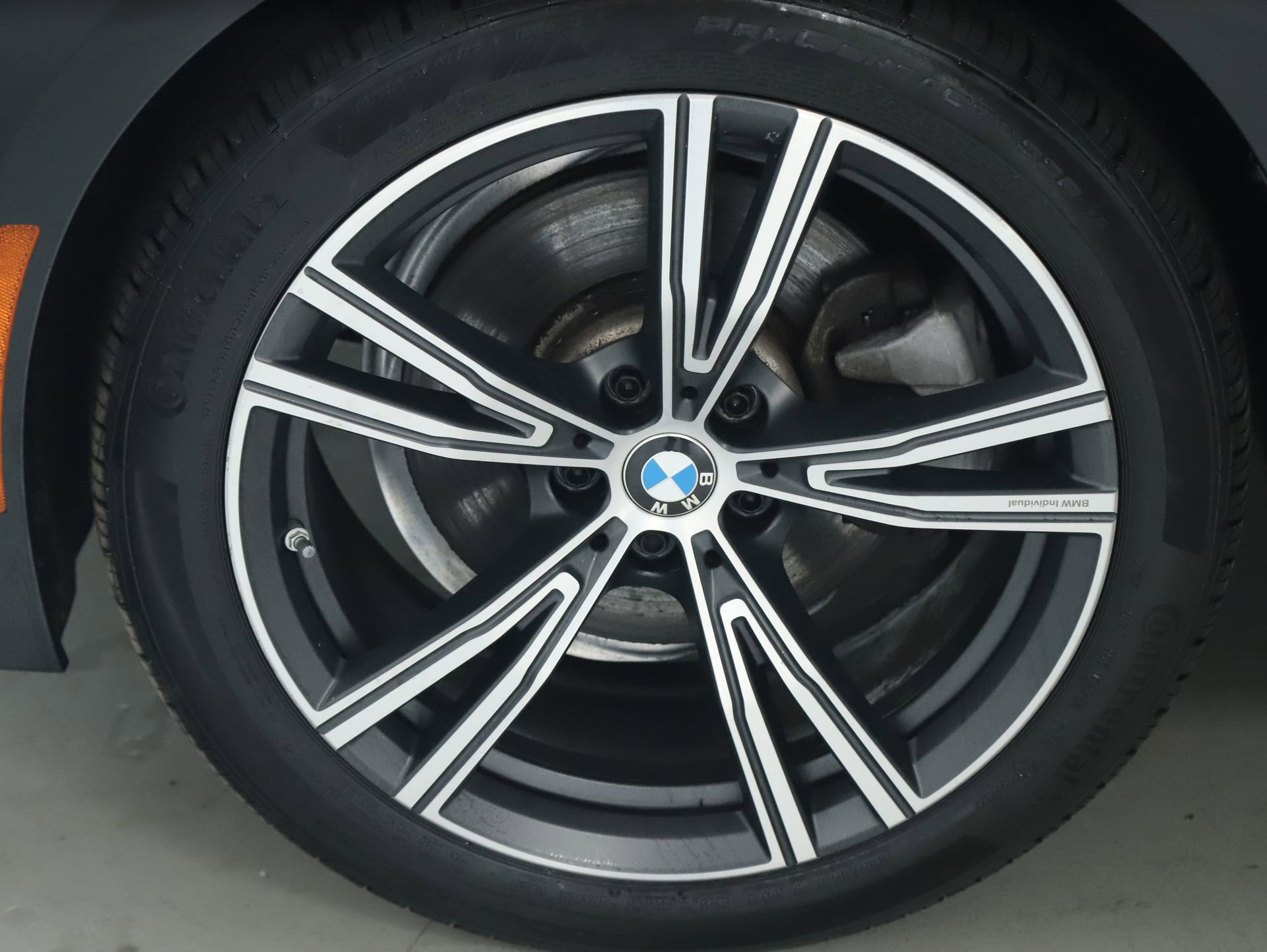 Used 2021 BMW 330e xDrive w/ Premium Package image 39