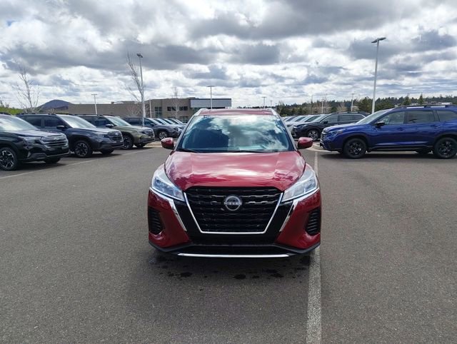 Used 2023 Nissan Kicks SV image 8