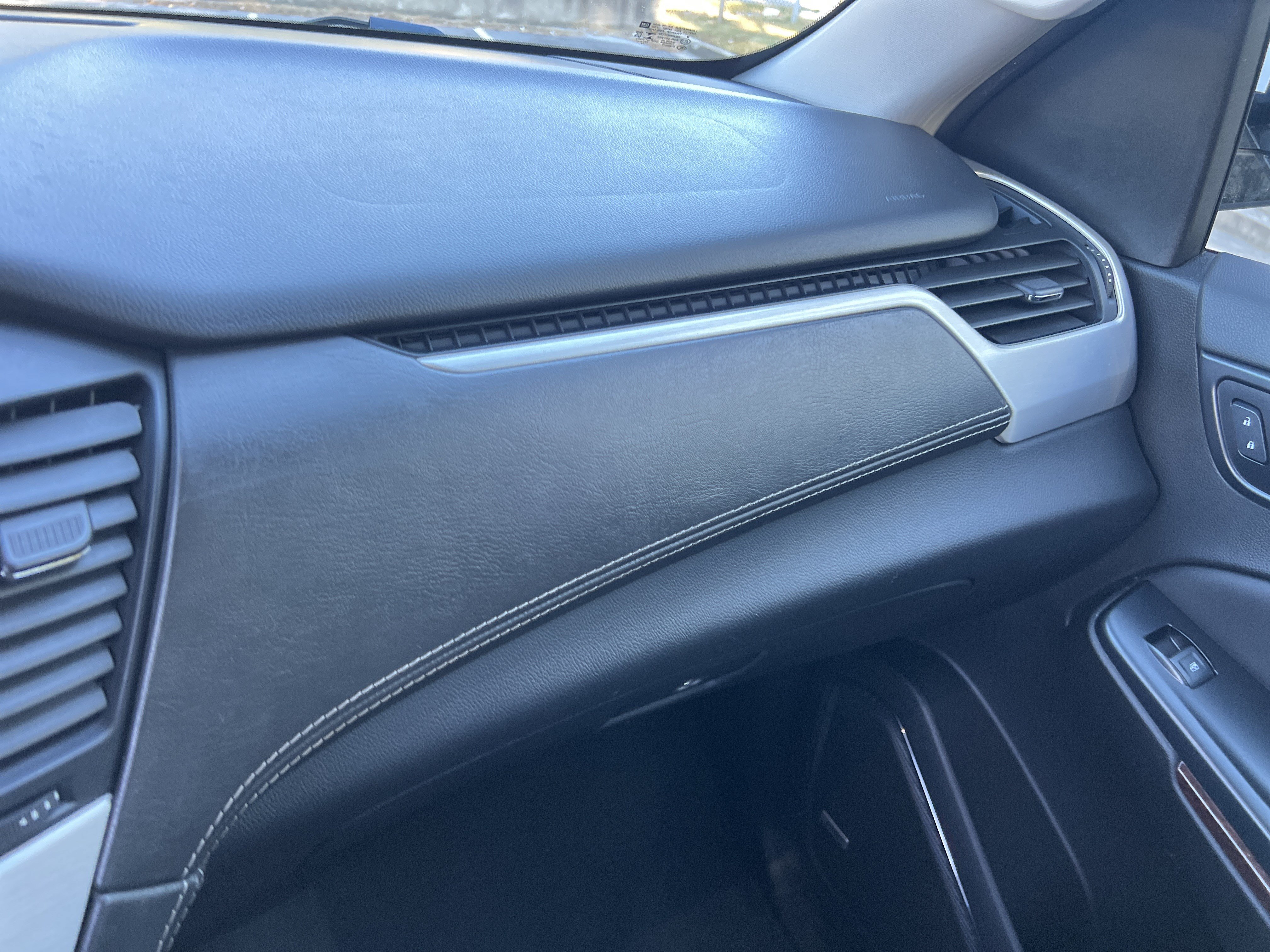 Used 2020 GMC Yukon XL SLT AWD/4WD image 42