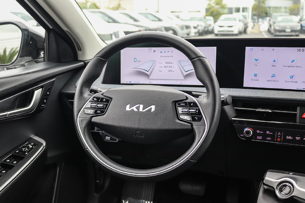 Used 2024 Kia EV6 Light RWD image 15