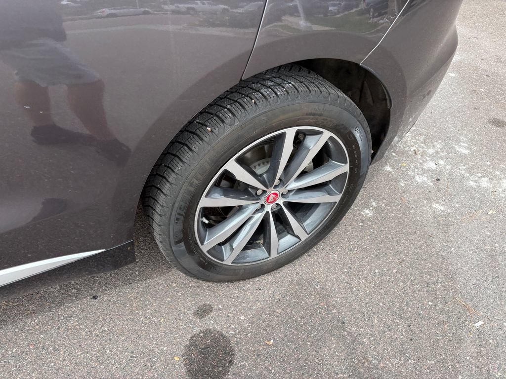 Used 2021 Jaguar F-PACE S AWD/4WD image 12