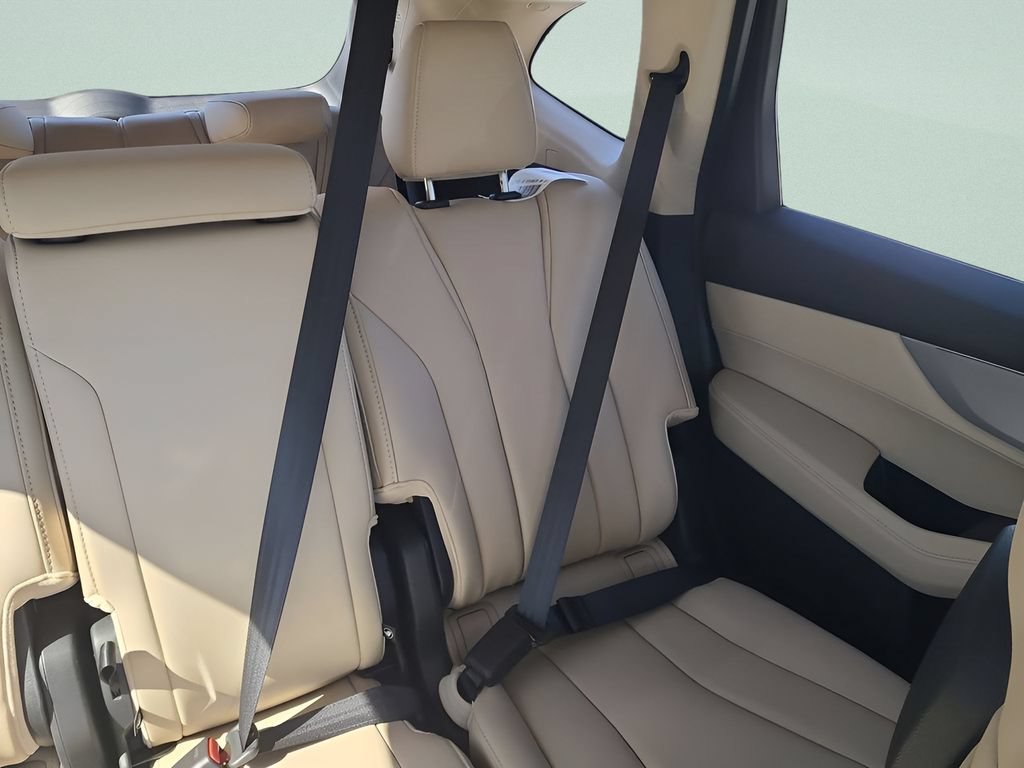 New 2026 Acura MDX SH-AWD image 14