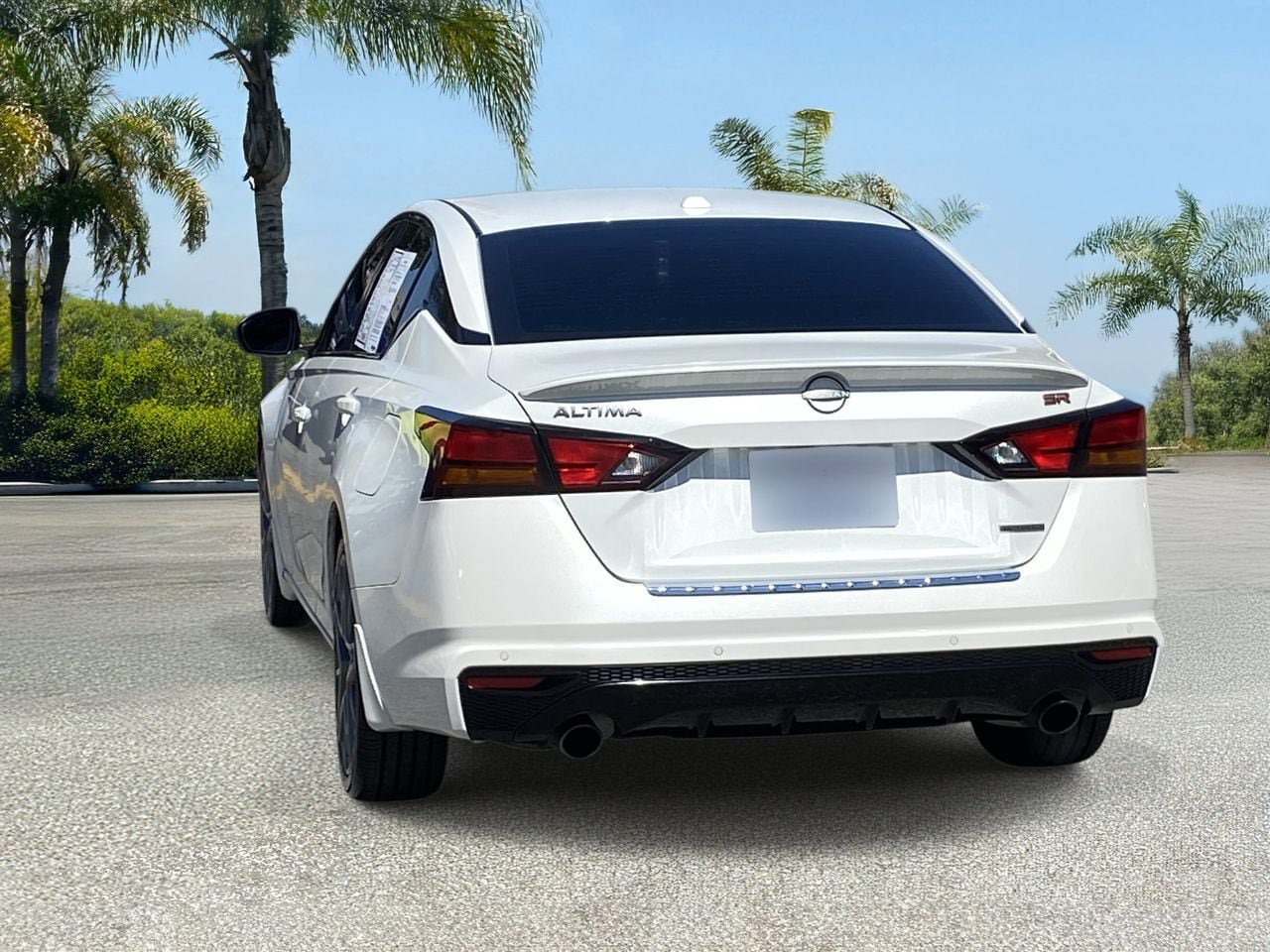 Certified 2023 Nissan Altima 2.0 SR FWD image 4