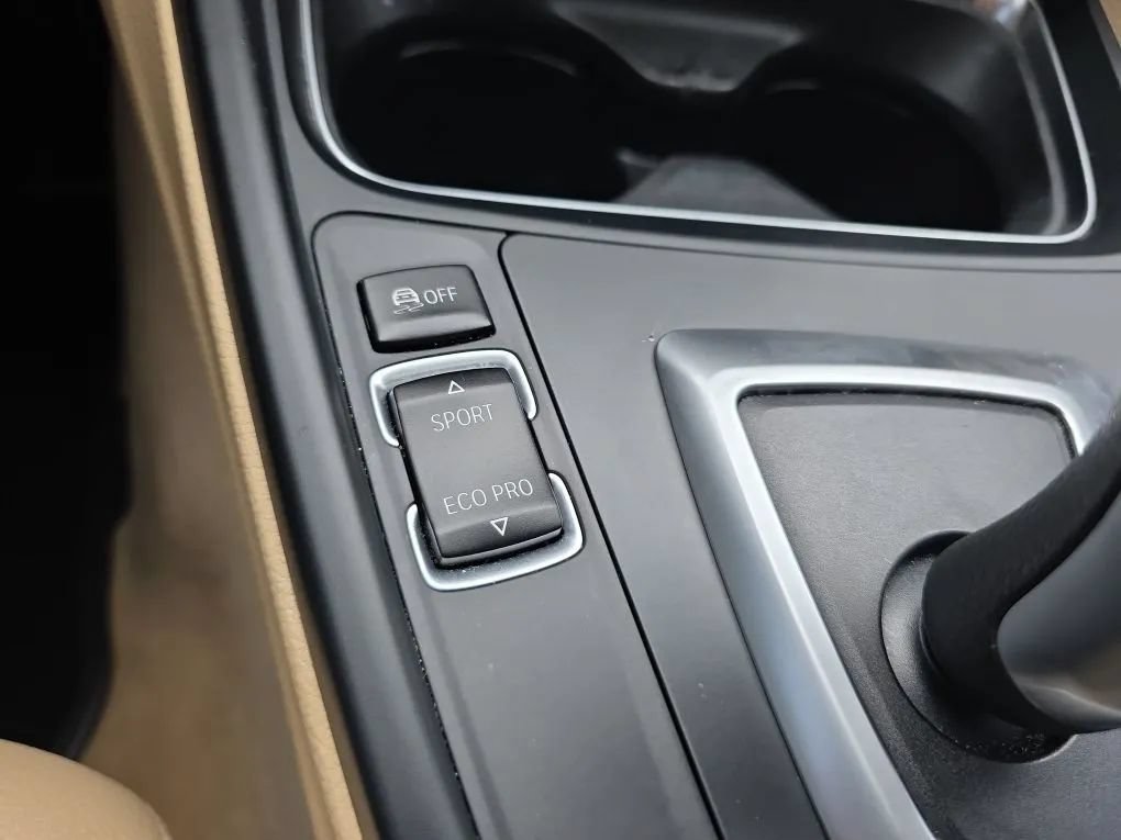Used 2015 BMW 328i Sedan RWD image 29
