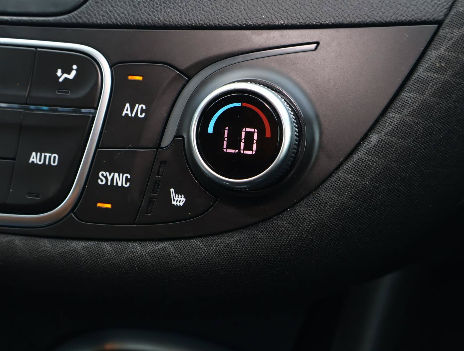 Used 2019 Chevrolet Malibu LT w/ Driver Confidence Package II FWD image 22