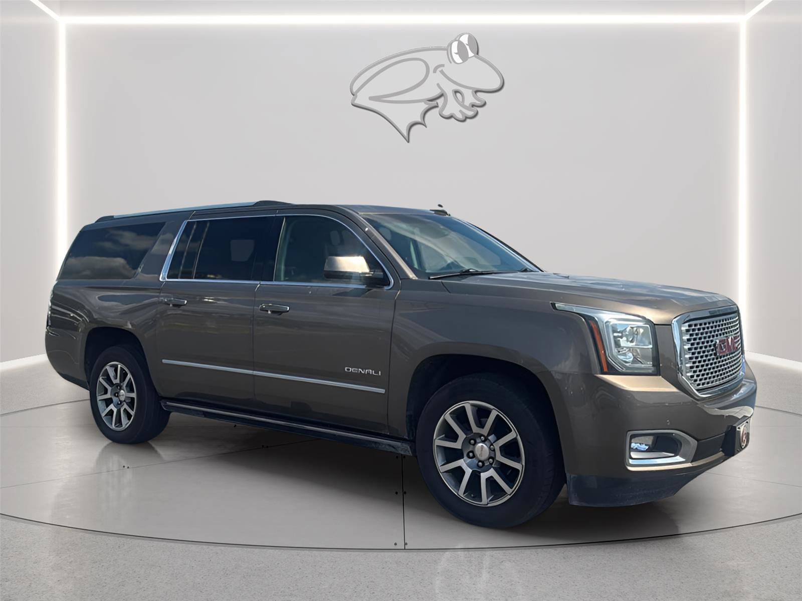 Used 2016 GMC Yukon XL Denali w/ Open Road Package image 10