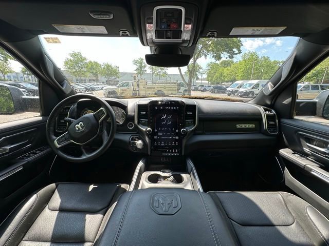 Used 2023 RAM 1500 Laramie AWD/4WD image 2