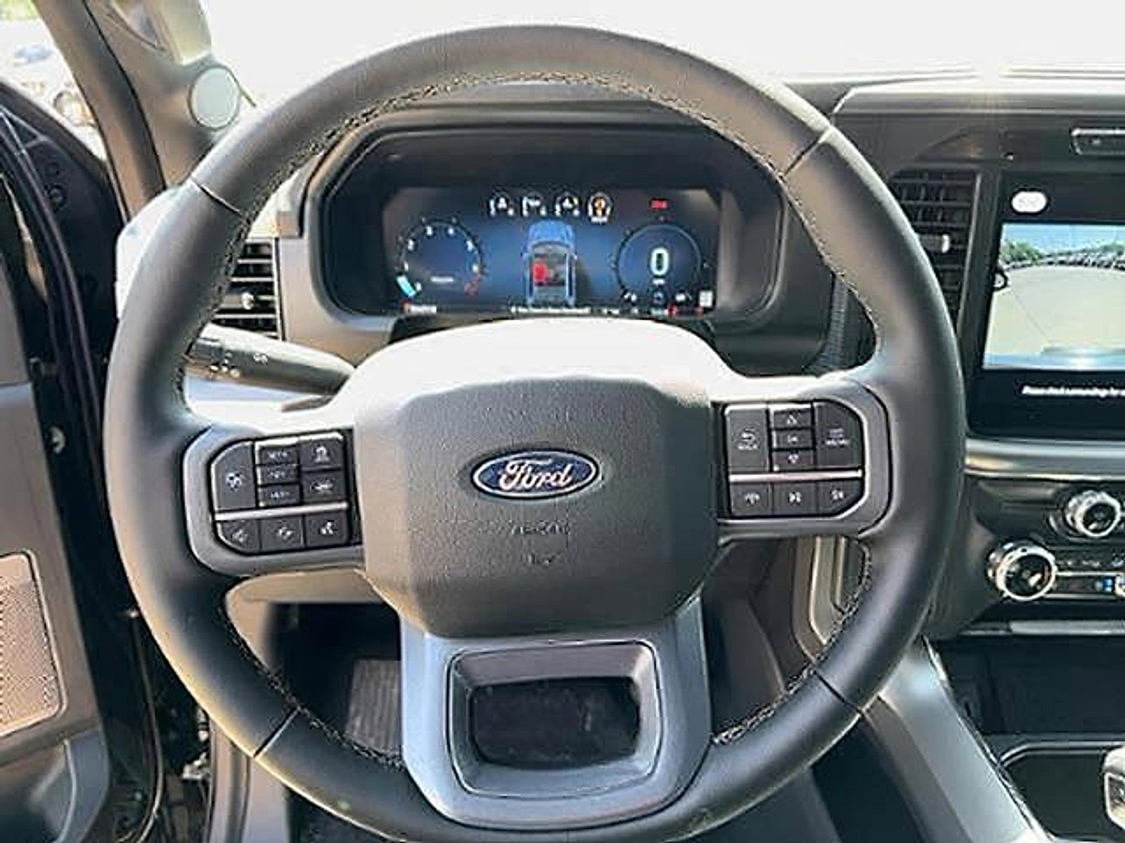 New 2025 Ford F150 Lariat w/ Equipment Group 502A High AWD/4WD image 33