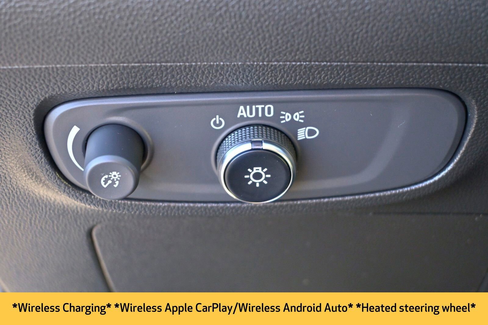 Certified 2024 Buick Encore GX Avenir w/ Avenir Technology Package image 13