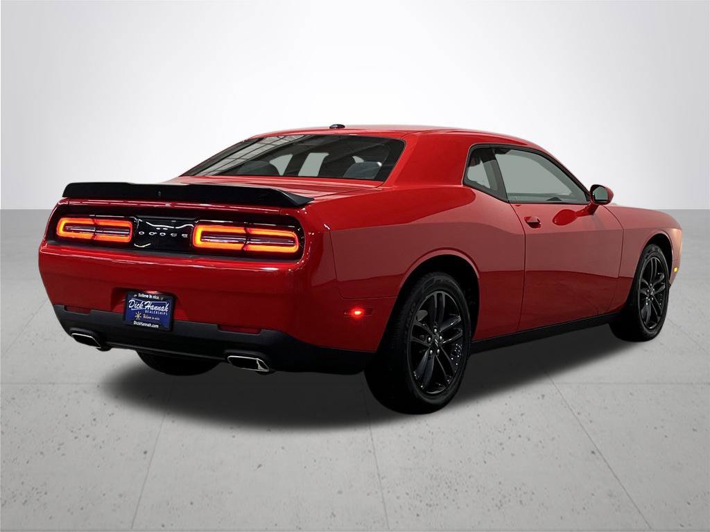 Used 2019 Dodge Challenger SXT w/ Blacktop Package AWD/4WD image 10