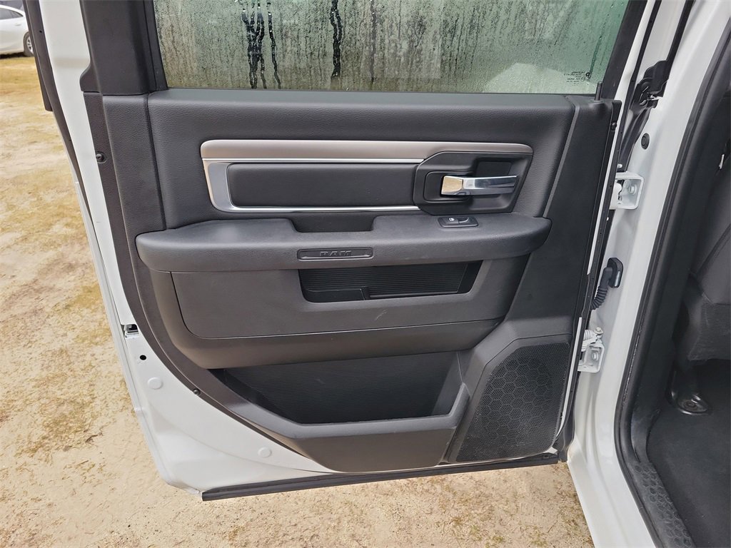 Used 2024 RAM 1500 Classic Warlock image 27