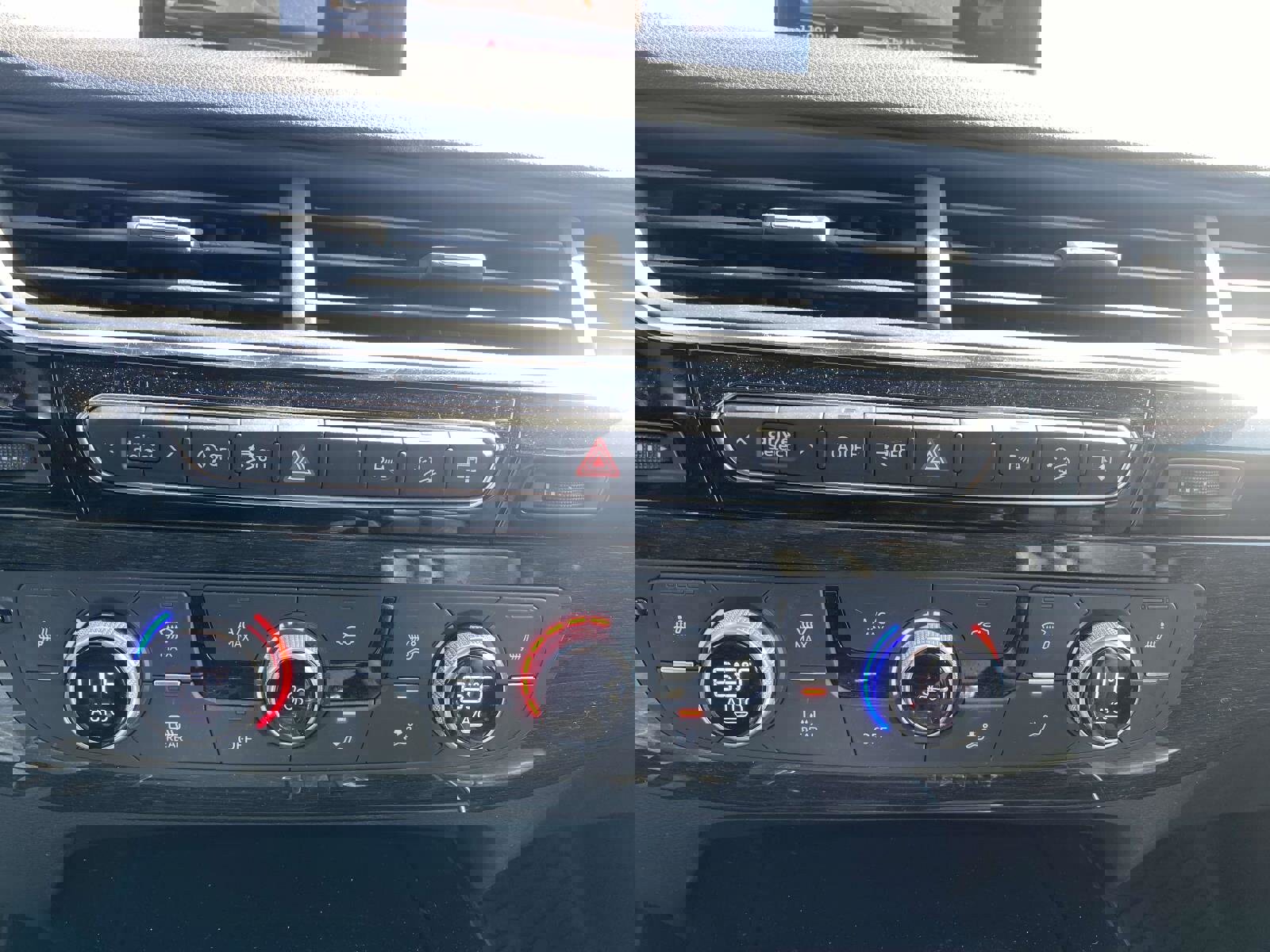 Used 2017 Audi Q7 3.0T Premium w/ Towing Package image 28