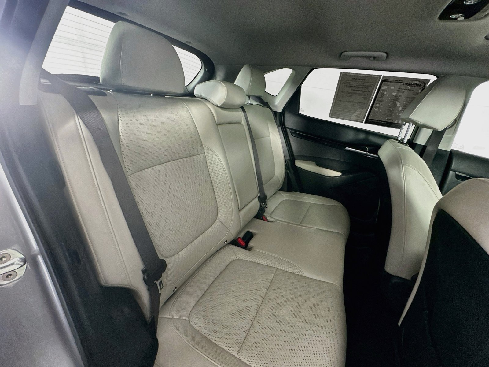 Used 2022 Kia Seltos SX w/ Sunroof Package AWD/4WD image 29