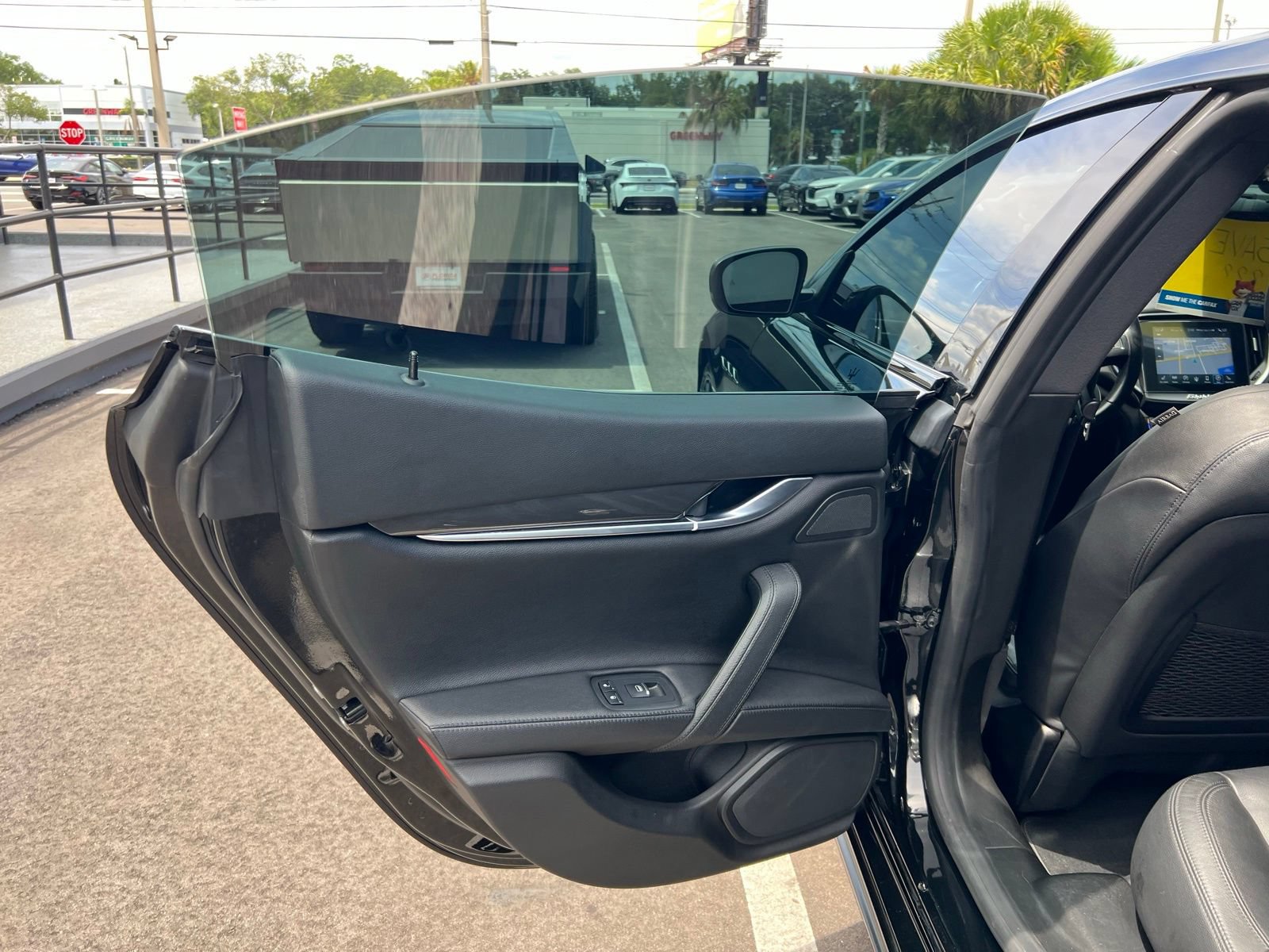 Used 2019 Maserati Ghibli RWD image 45