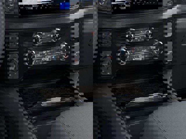 New 2026 Ford F250 Lariat w/ Black Appearance Package image 81