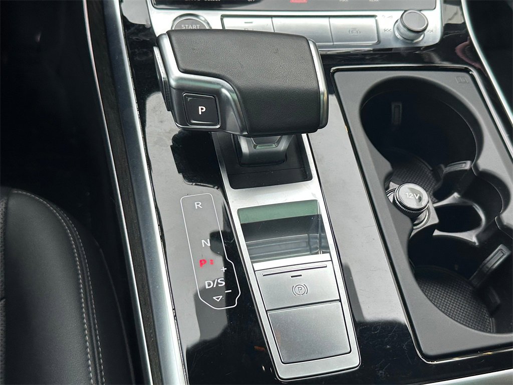 Used 2021 Audi Q8 Prestige w/ Prestige Package image 28