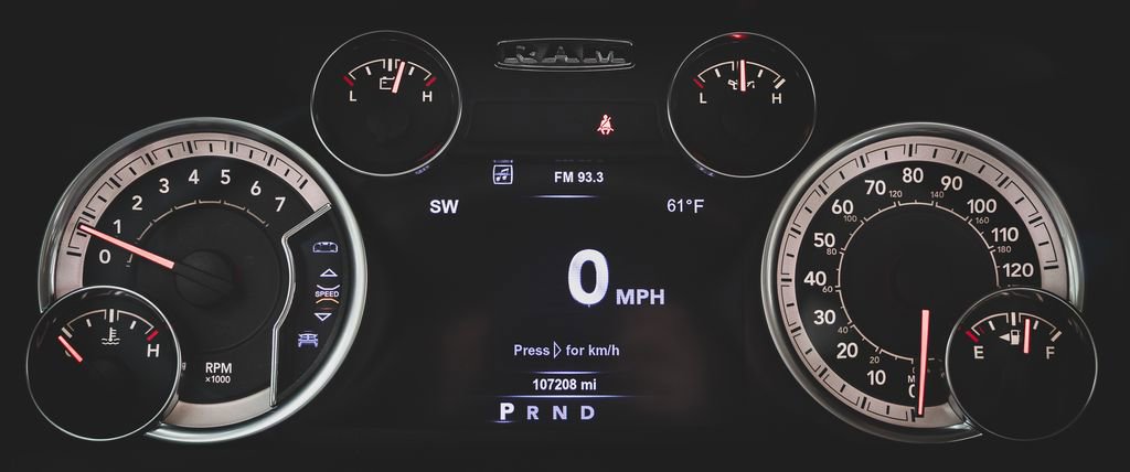 Used 2017 RAM 1500 Laramie w/ Convenience Group AWD/4WD image 10