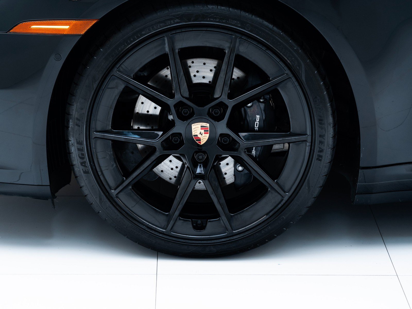 Certified 2025 Porsche 911 Carrera image 12