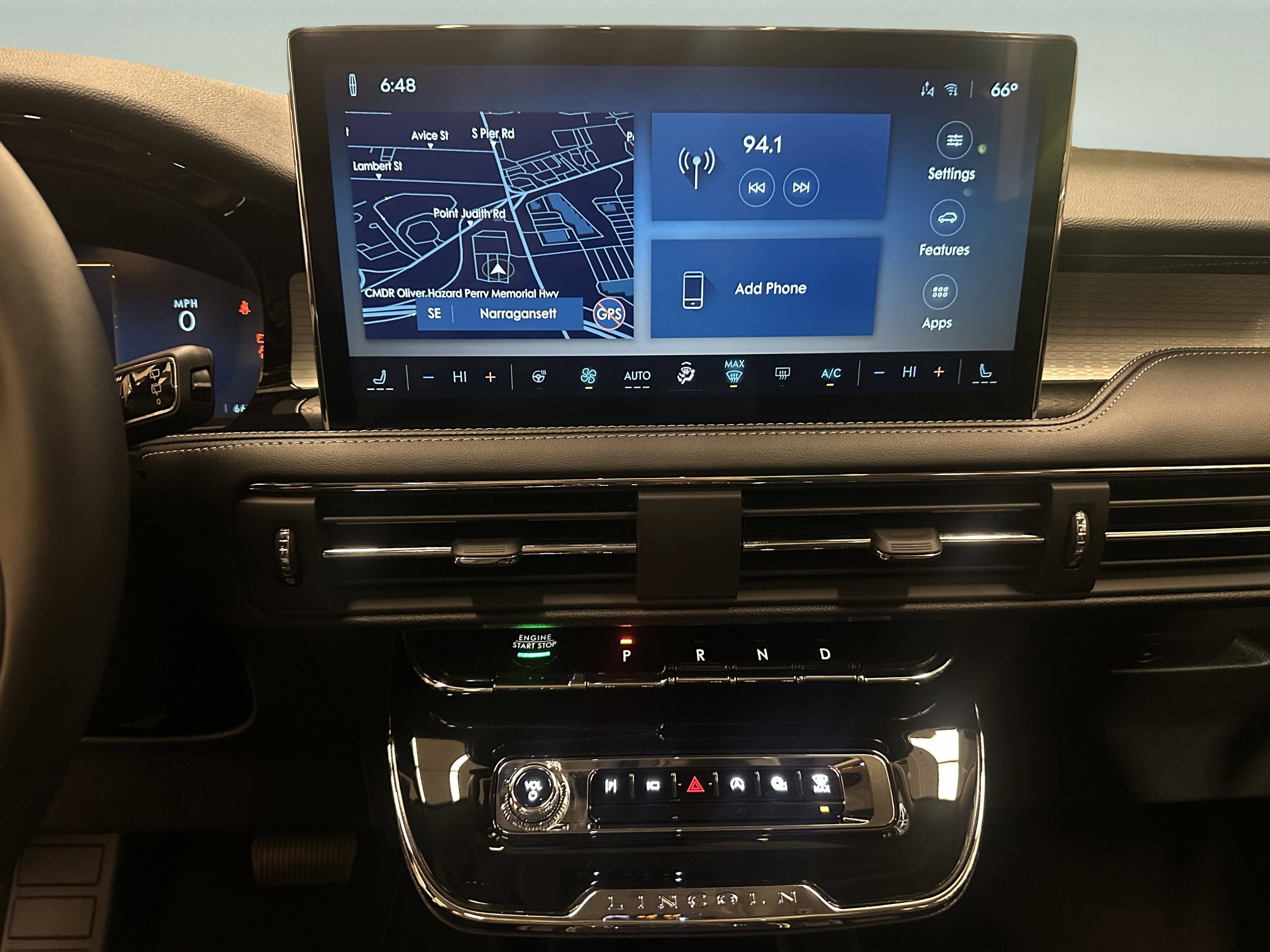 New 2026 Lincoln Corsair Premiere image 10