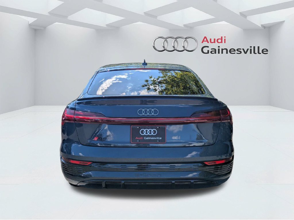 Used 2024 Audi Q8 e-tron Premium Plus AWD/4WD image 5