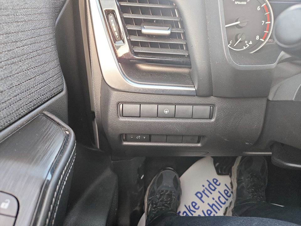 Used 2023 Nissan Rogue SV image 21