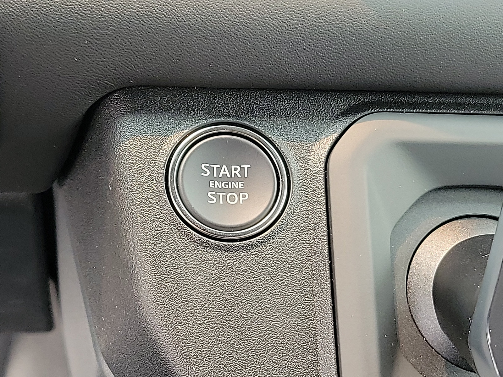 New 2023 Land Rover Defender 110 X AWD/4WD image 19
