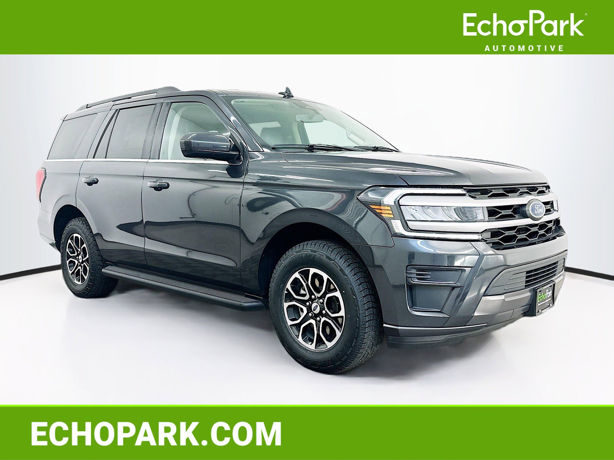 Used 2024 Ford Expedition XLT image 1