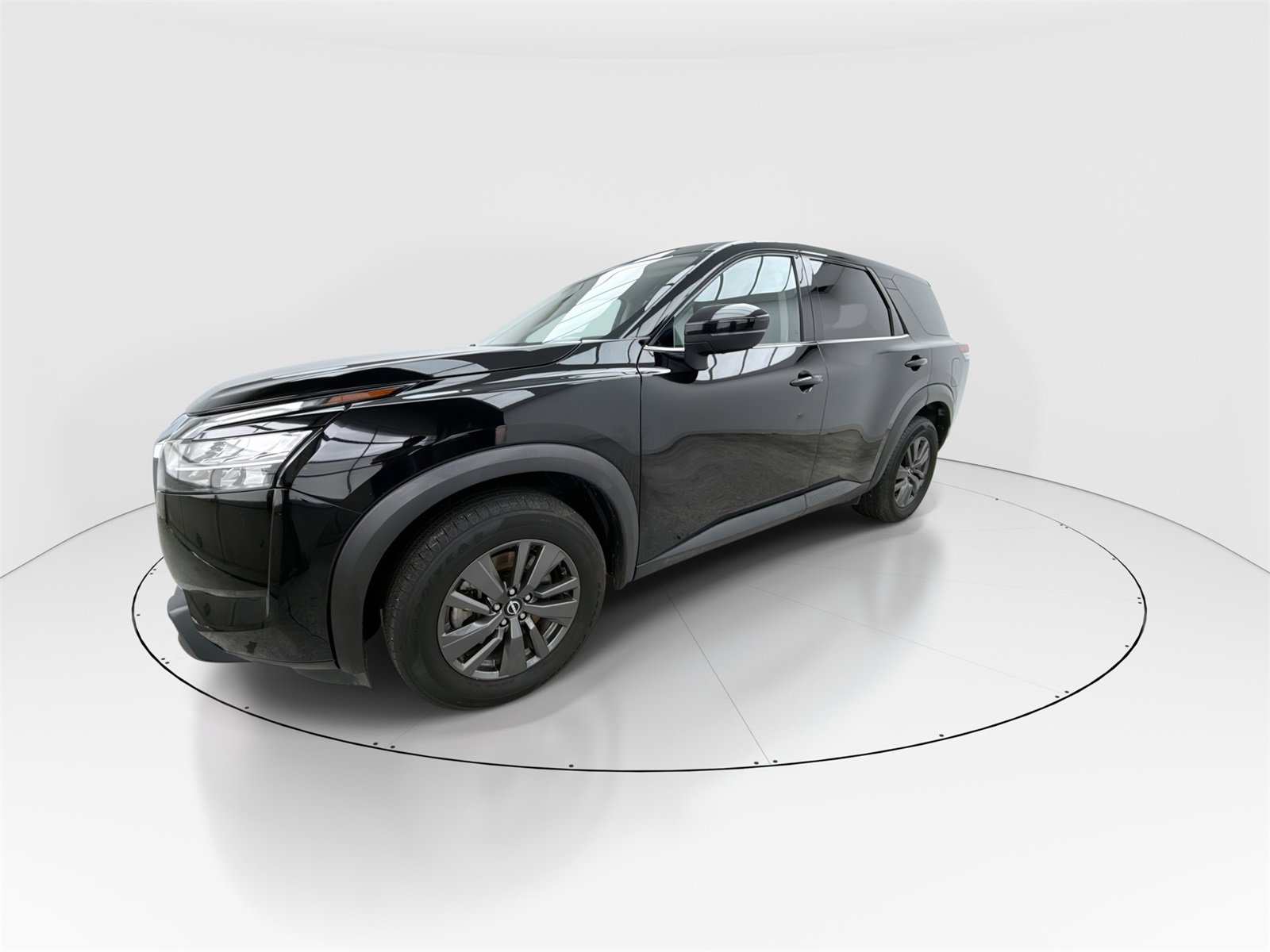 Used 2022 Nissan Pathfinder S image 4