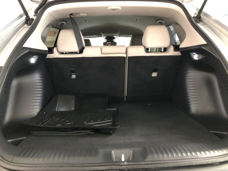 Used 2024 Honda HR-V LX image 8