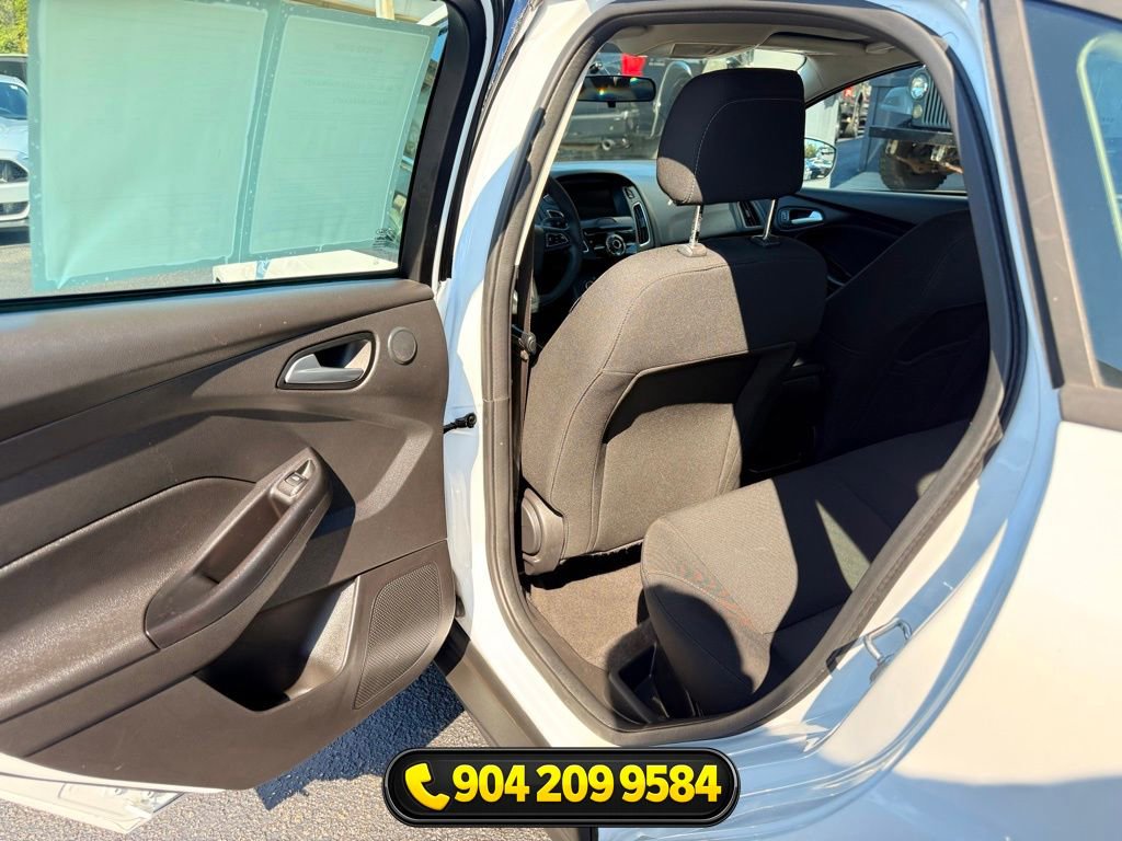 Used 2018 Ford Focus SEL FWD image 20