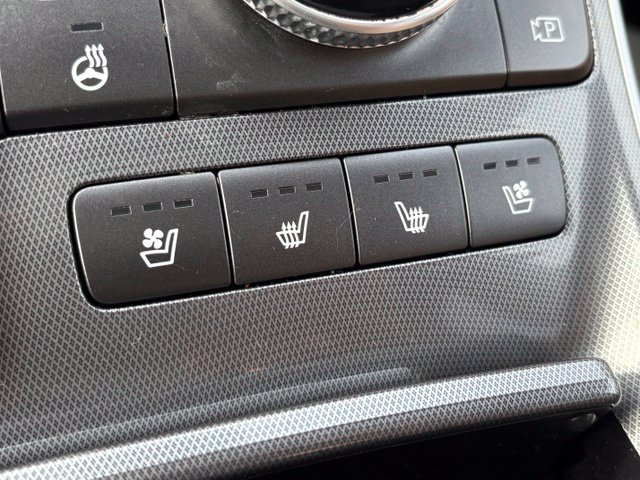 Used 2023 Hyundai Santa Fe Calligraphy AWD/4WD image 19