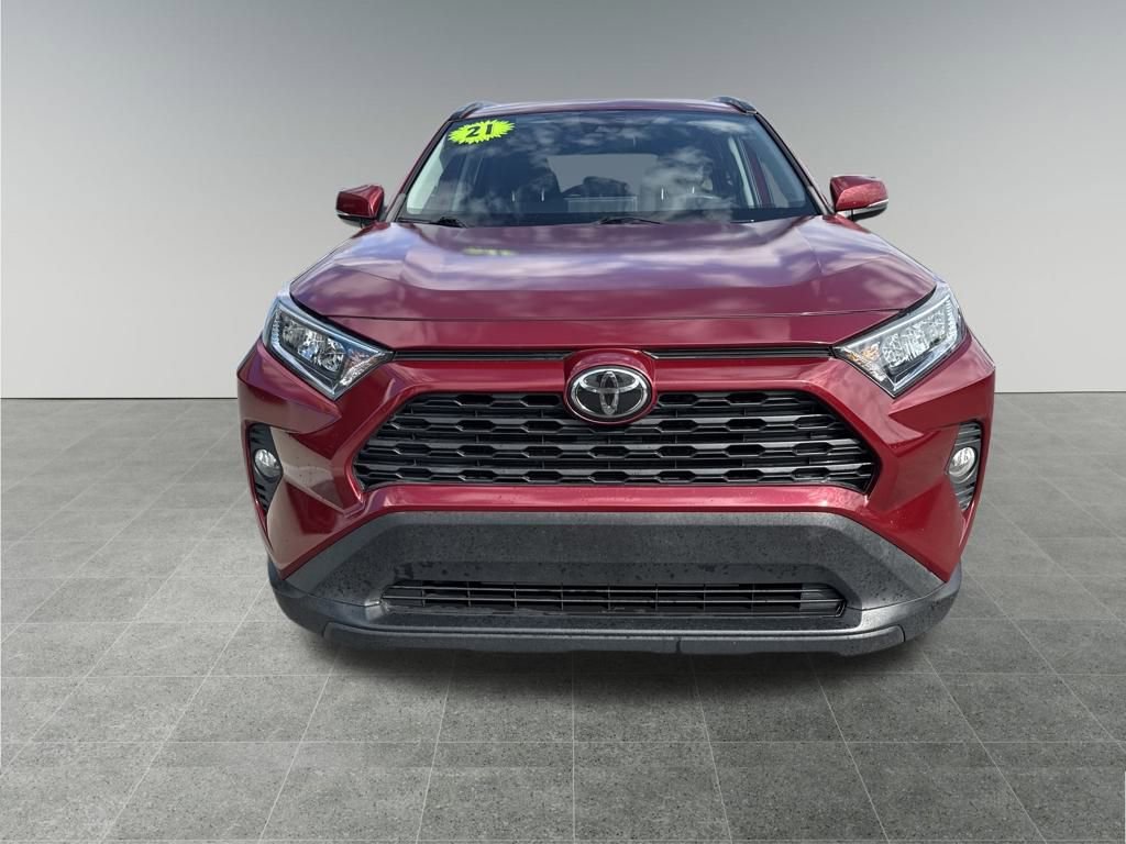 Used 2021 Toyota RAV4 XLE image 9
