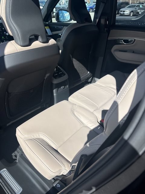 New 2026 Volvo XC90 T8 Ultra w/ Protection Package AWD/4WD image 23