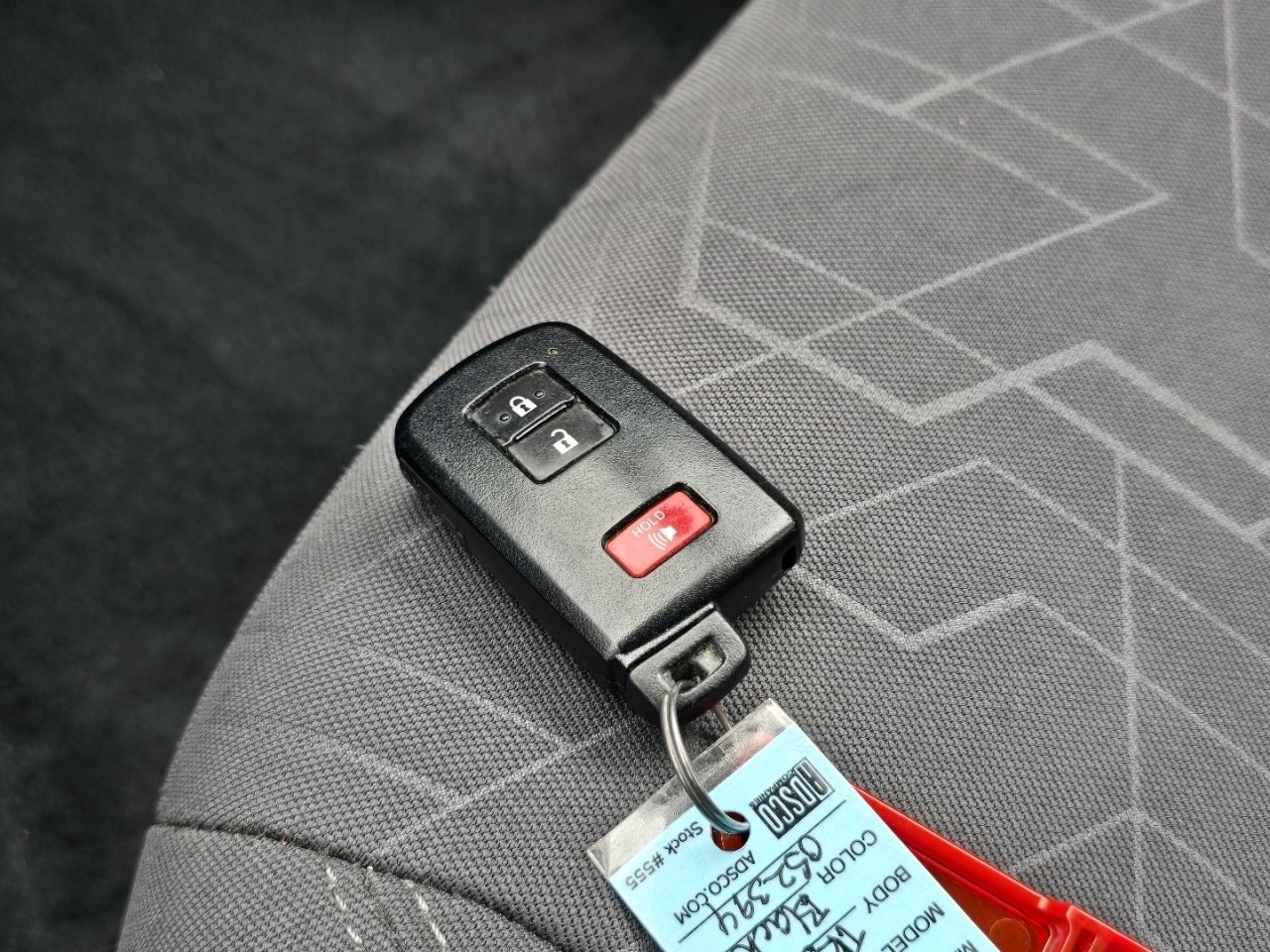 Certified 2017 Toyota Tacoma TRD Sport AWD/4WD image 32