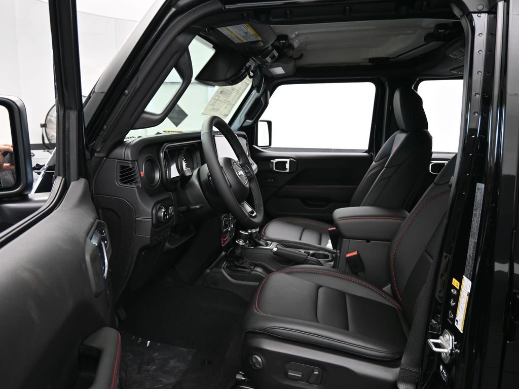 New 2026 Jeep Gladiator Rubicon w/ Steel Power Dome Hood Package AWD/4WD image 11