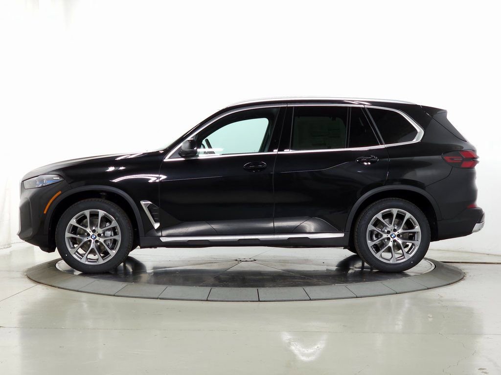 Used 2026 BMW X5 xDrive40i w/ Premium Package AWD/4WD image 4