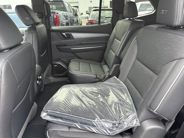 New 2026 Buick Enclave Sport Touring w/ Power Package FWD image 5