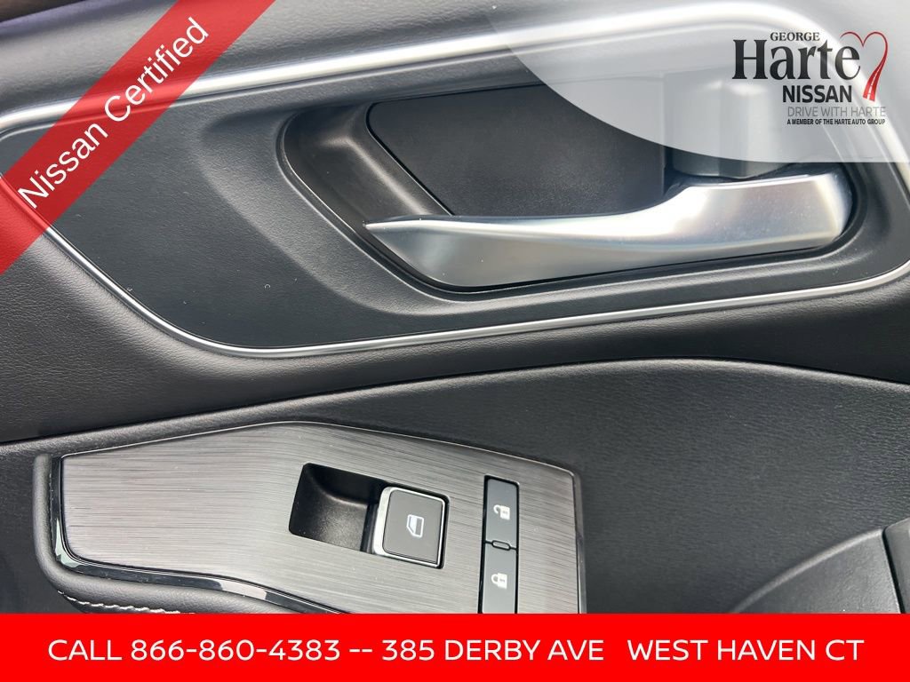 Certified 2023 Nissan Rogue Platinum image 40