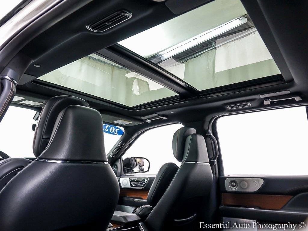Used 2022 Lincoln Navigator L Black Label image 13