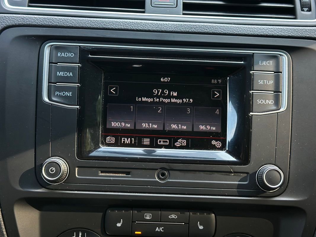 Used 2017 Volkswagen Jetta S w/ Jetta S Cold Weather Package image 10