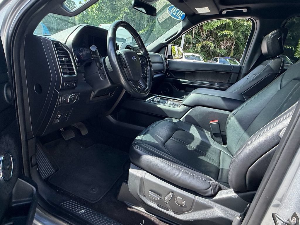 Used 2020 Ford Expedition Limited AWD/4WD image 11