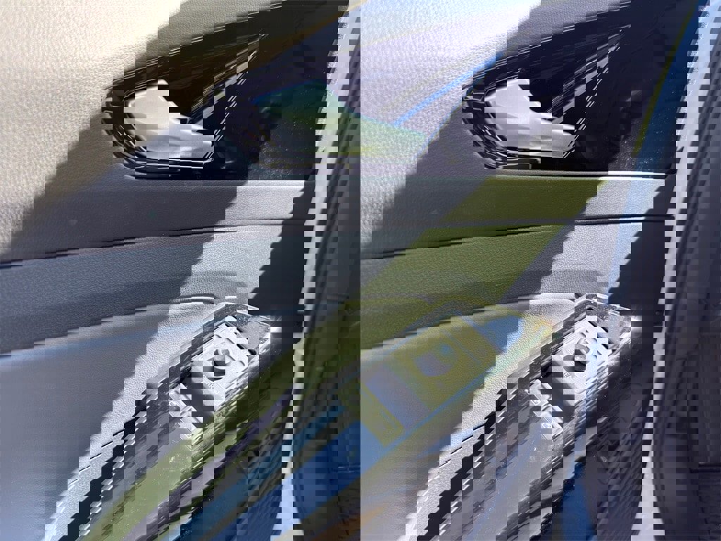 Used 2022 Volkswagen ID.4 Pro S image 21