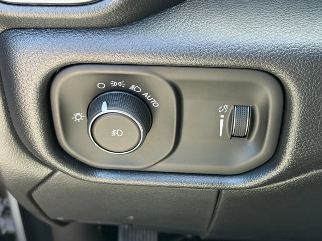 New 2026 RAM 5500 Tradesman w/ Chrome Appearance Group AWD/4WD image 24