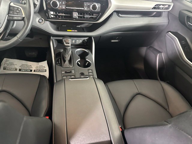 Used 2026 Toyota Highlander XLE AWD/4WD image 22
