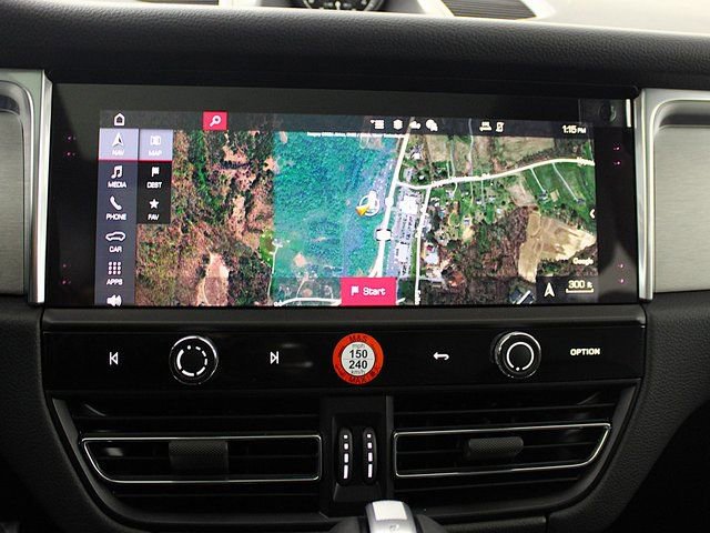 New 2026 Porsche Macan image 17