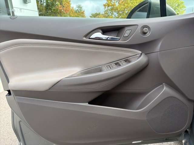 Used 2018 Chevrolet Cruze LT w/ Leather Package image 19