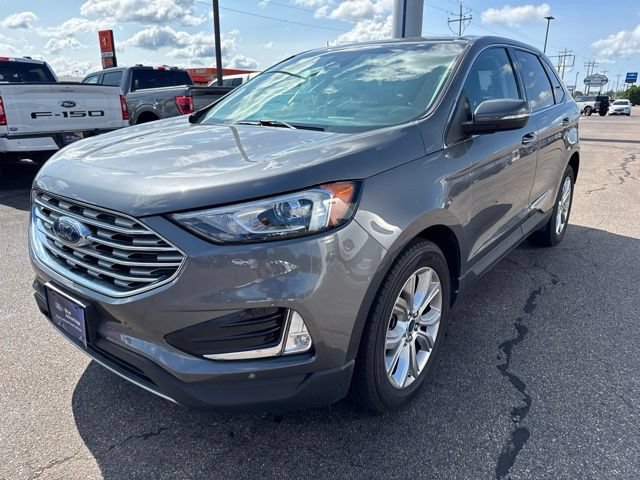 Certified 2022 Ford Edge Titanium AWD/4WD image 3